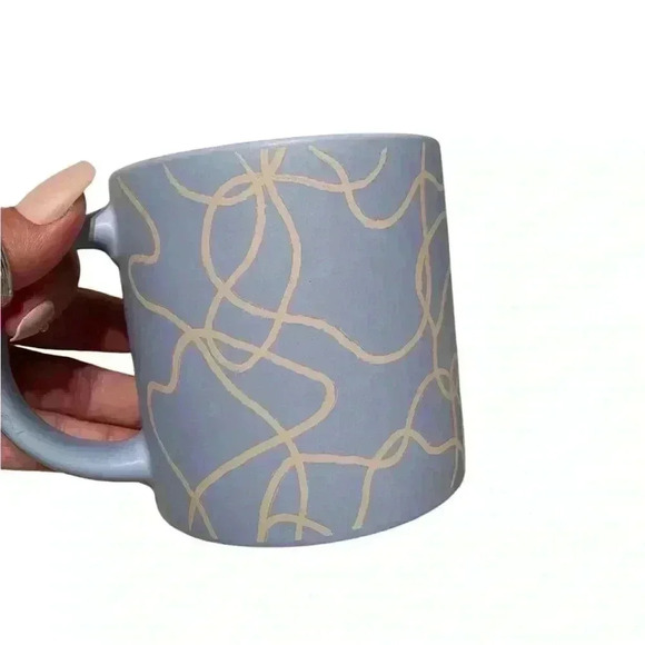 Set of two Whitney Kearney mugs - Picture 7 of 9